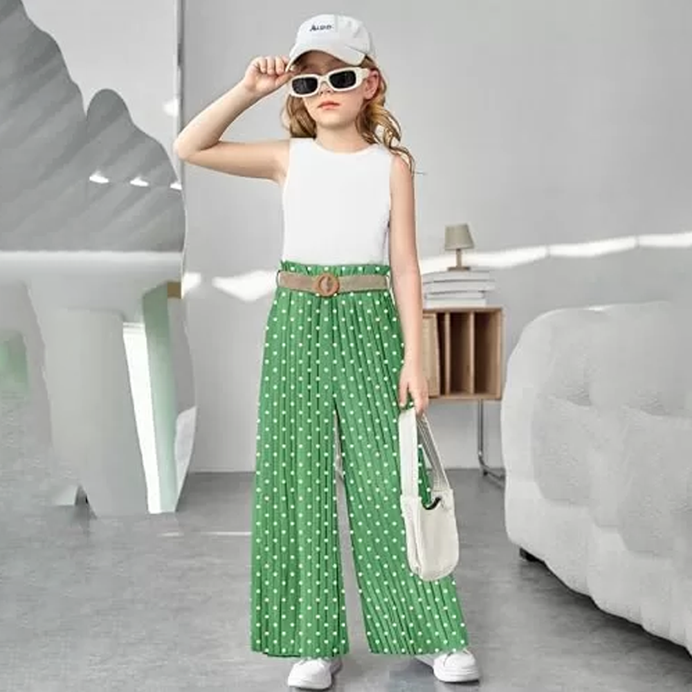 ملابس البنات