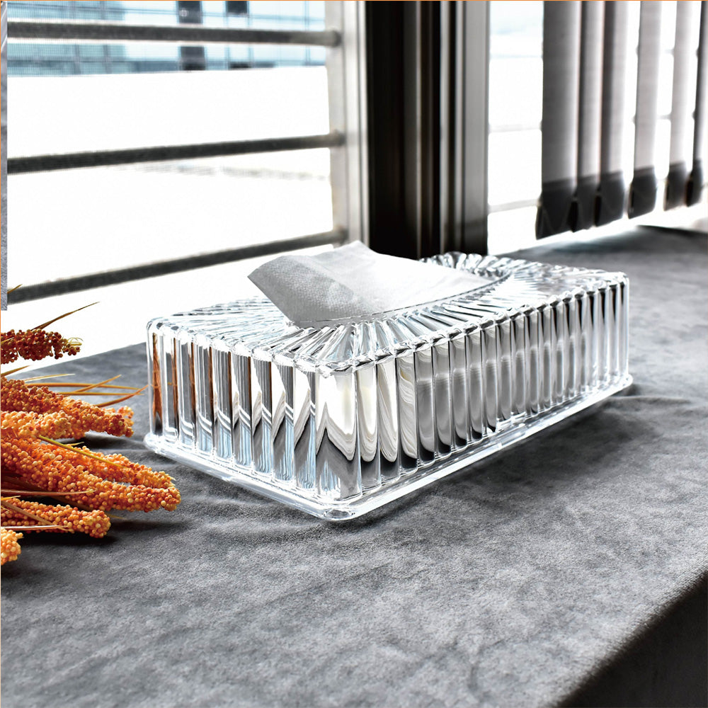 علبة مناديل شفافة