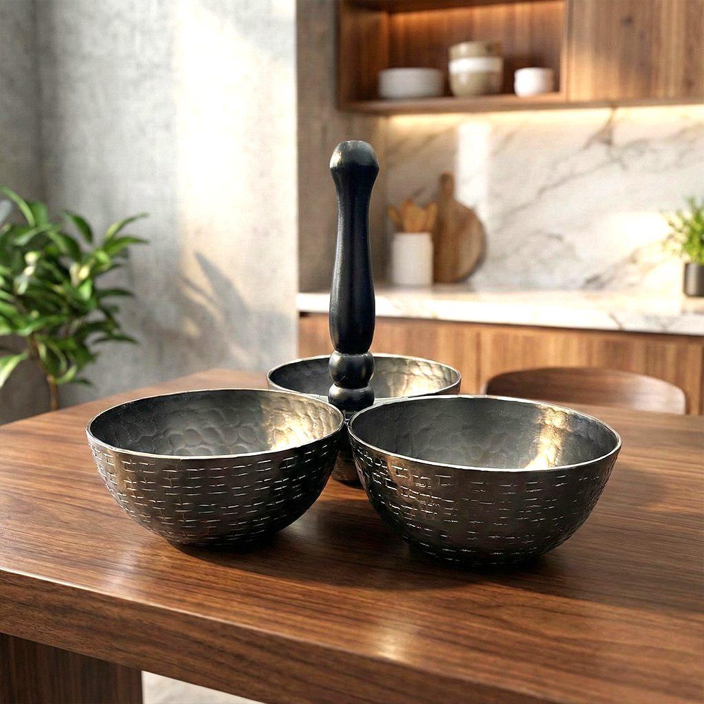 وعاء تقديم ثلاثي