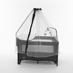 سرير أطفال مع ناموسية وطاولة تغيير