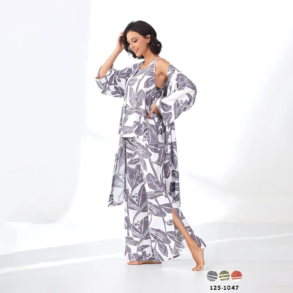 بيجامة نسائى بنقش اوراق