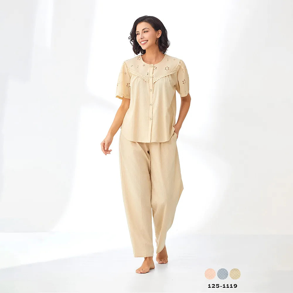 بيجامة نسائي تطريز