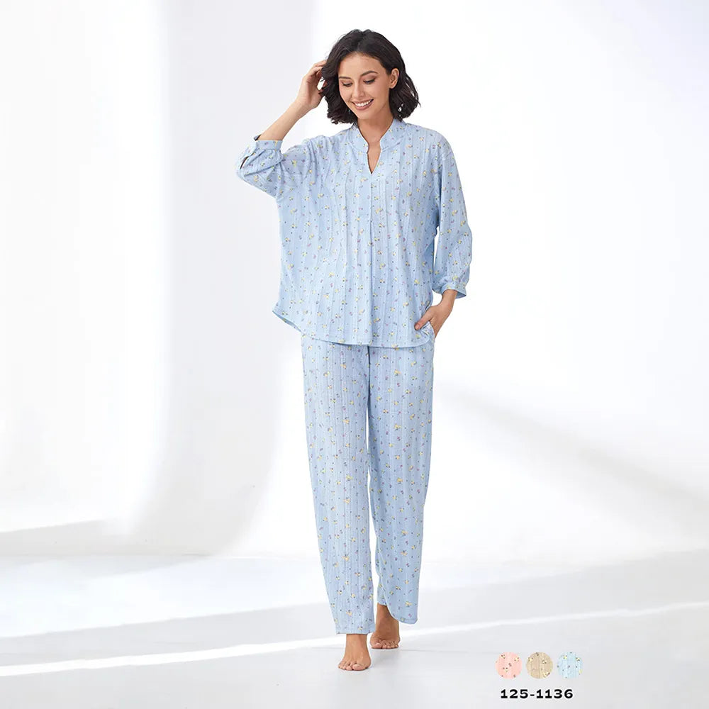 بيجامة نسائي فضفاضة