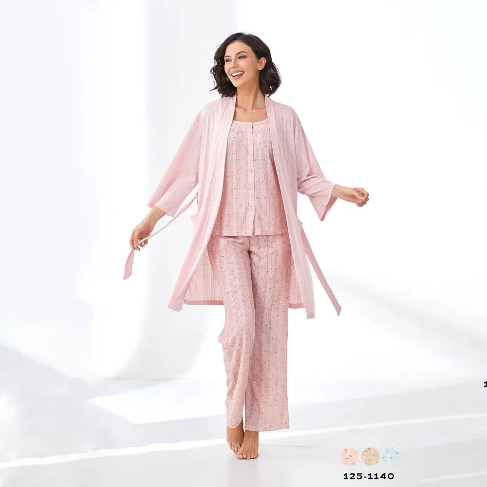 بيجامة نسائي