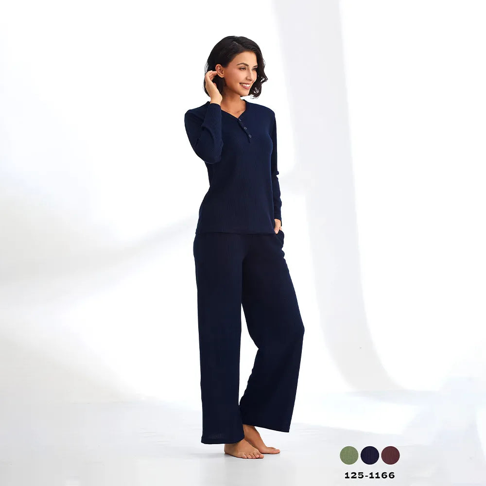 بيجامة نسائى