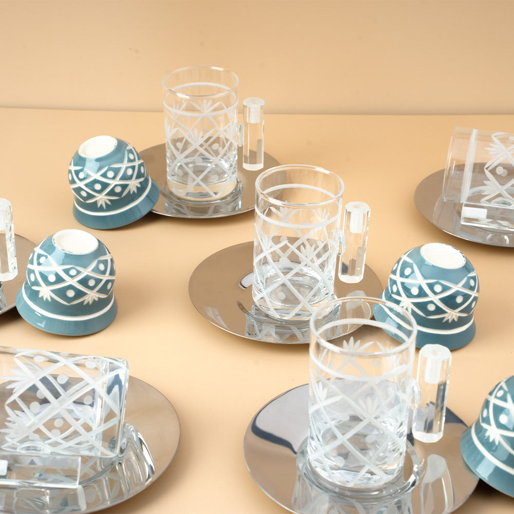 طقم استكانة مع فنجان