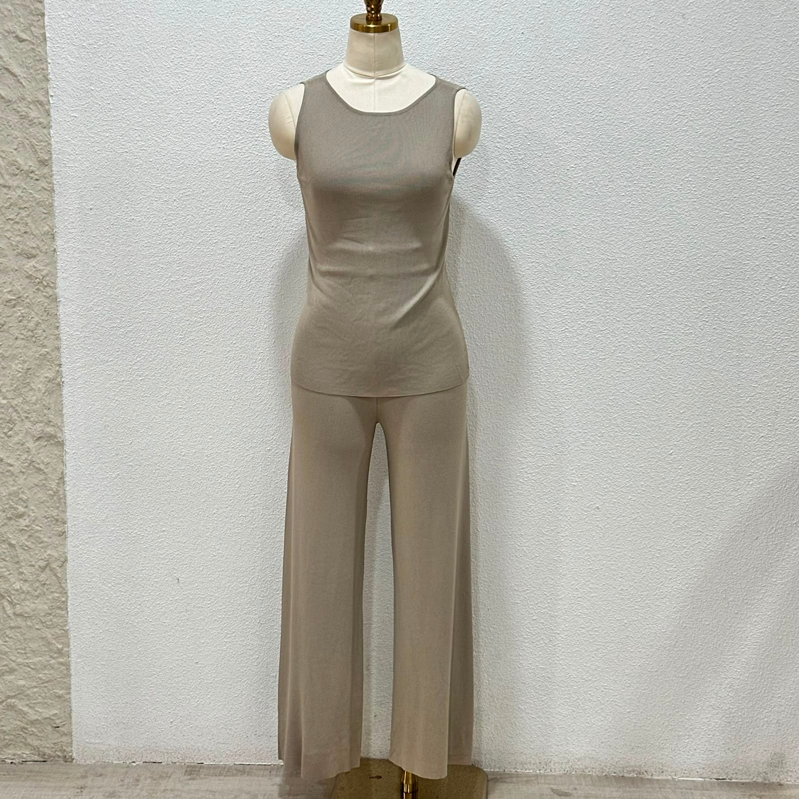 بدلة نسائي 3ق
