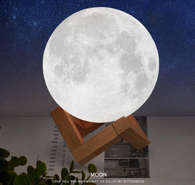 مصباح ضوء القمر قابل لإعادة الشحن