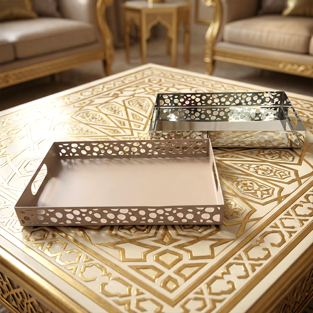 صينية تقديم معدنية