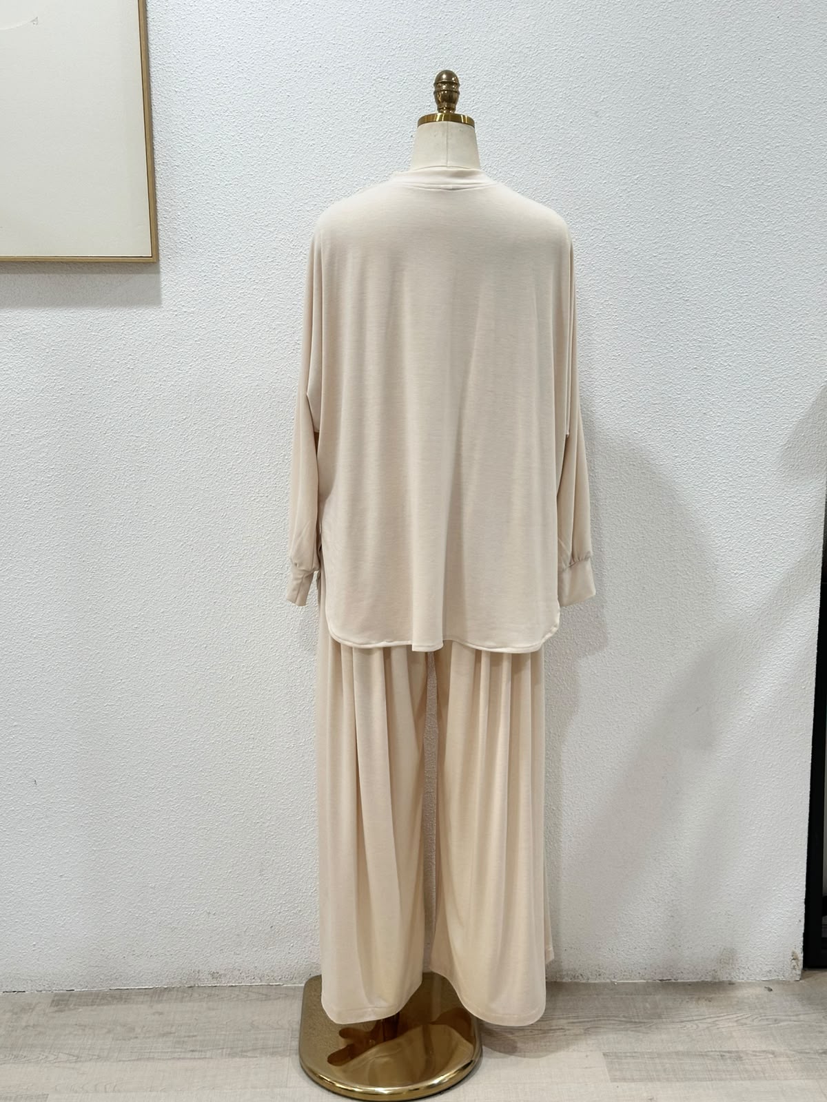 بدلة نسائي