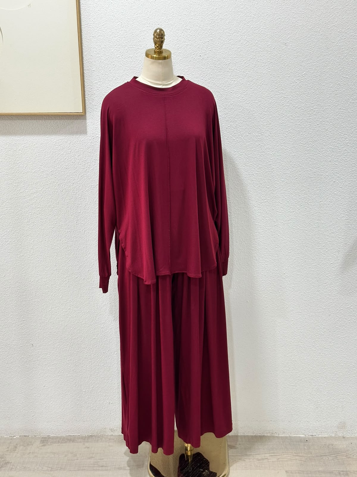 بدلة نسائي