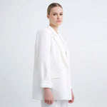 جاكيت نسائي بياقة بشكل هندسي