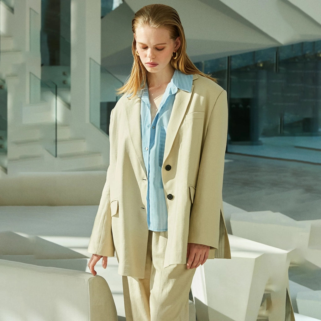 جاكيت نسائي عريض