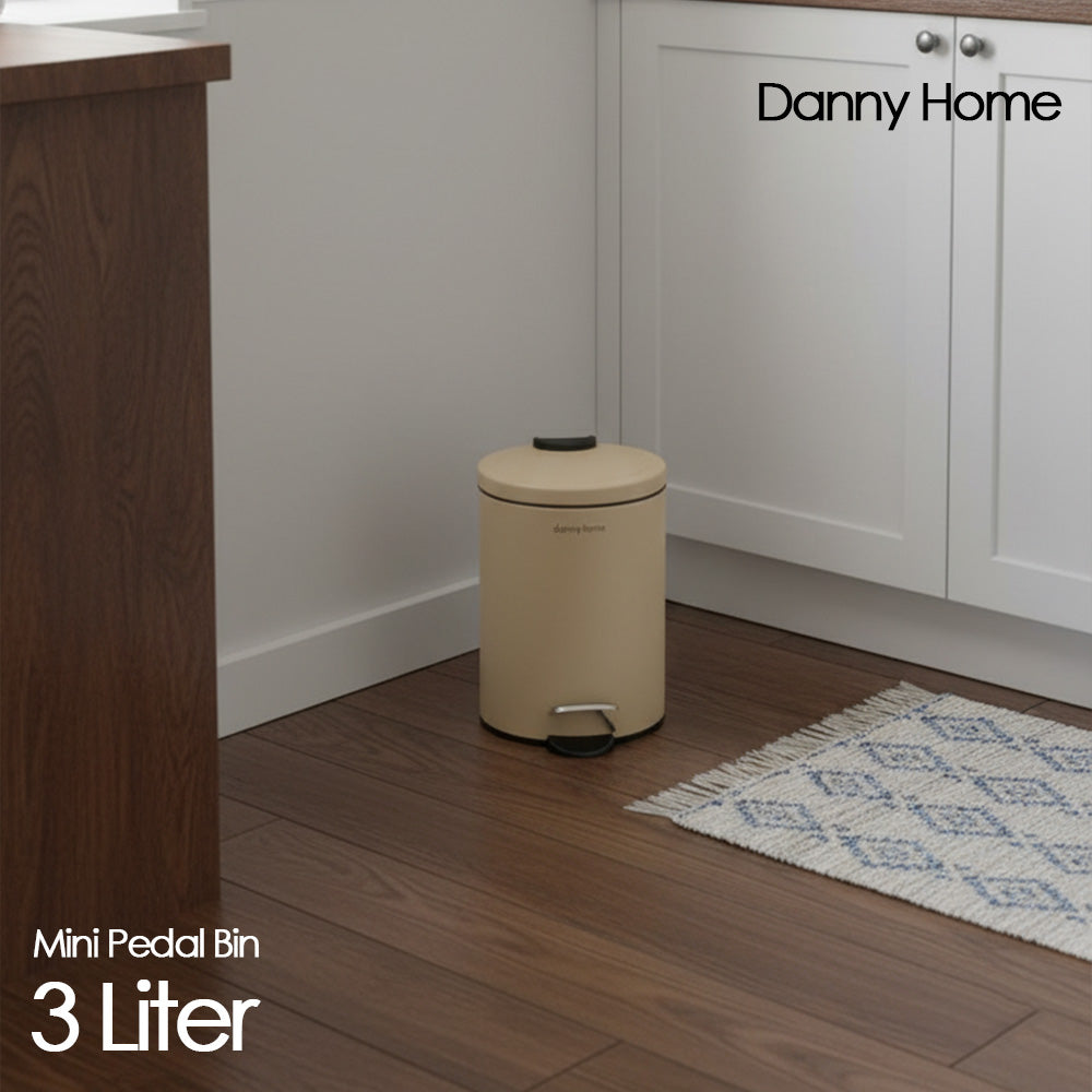 سلة مهملات بدواسة قدم