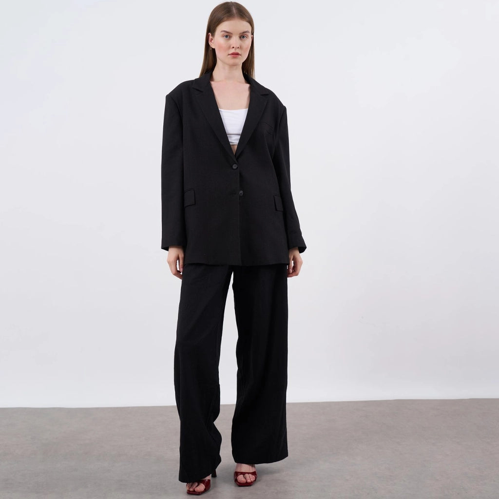 جاكيت نسائي عريض