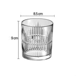 كأس كريستالي مقطوع عموديًا