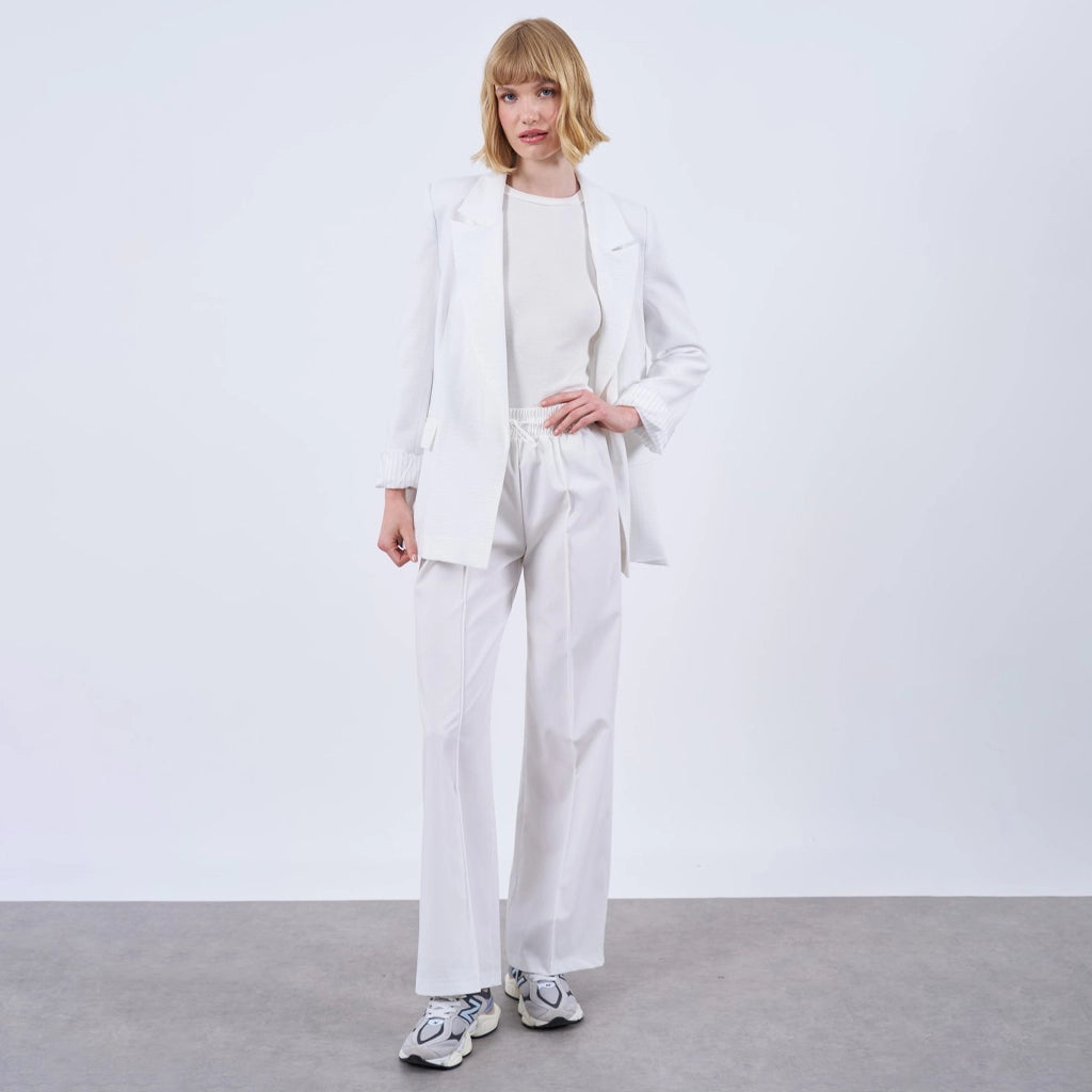 جاكيت نسائي بكفة كم