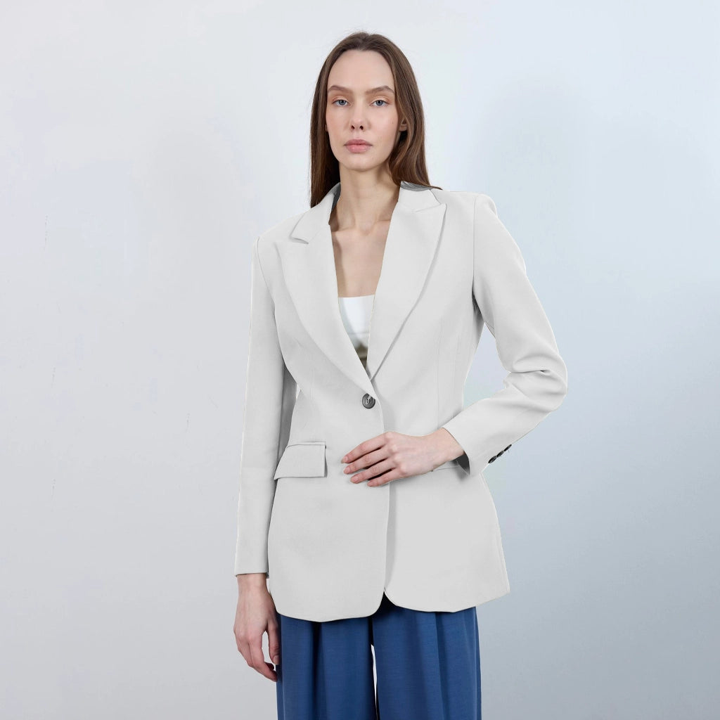 جاكيت نسائي بياقة ٧