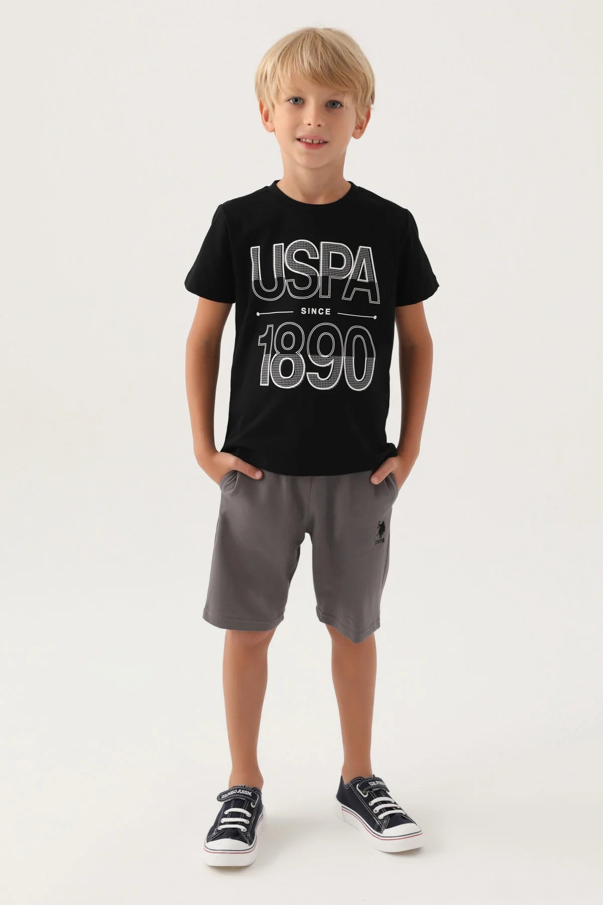 U.S POLOطقم ولادي