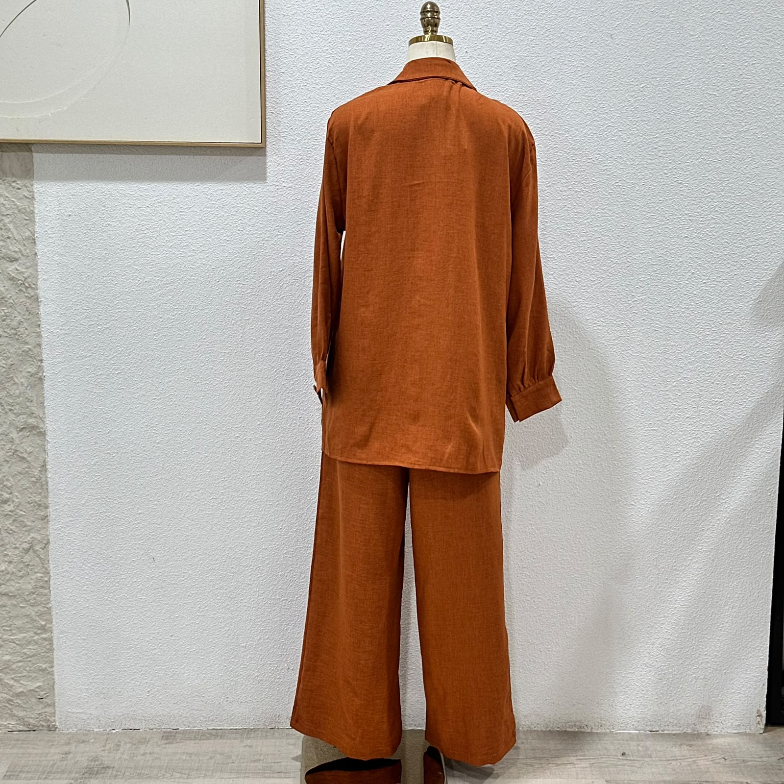 بدلة نسائي