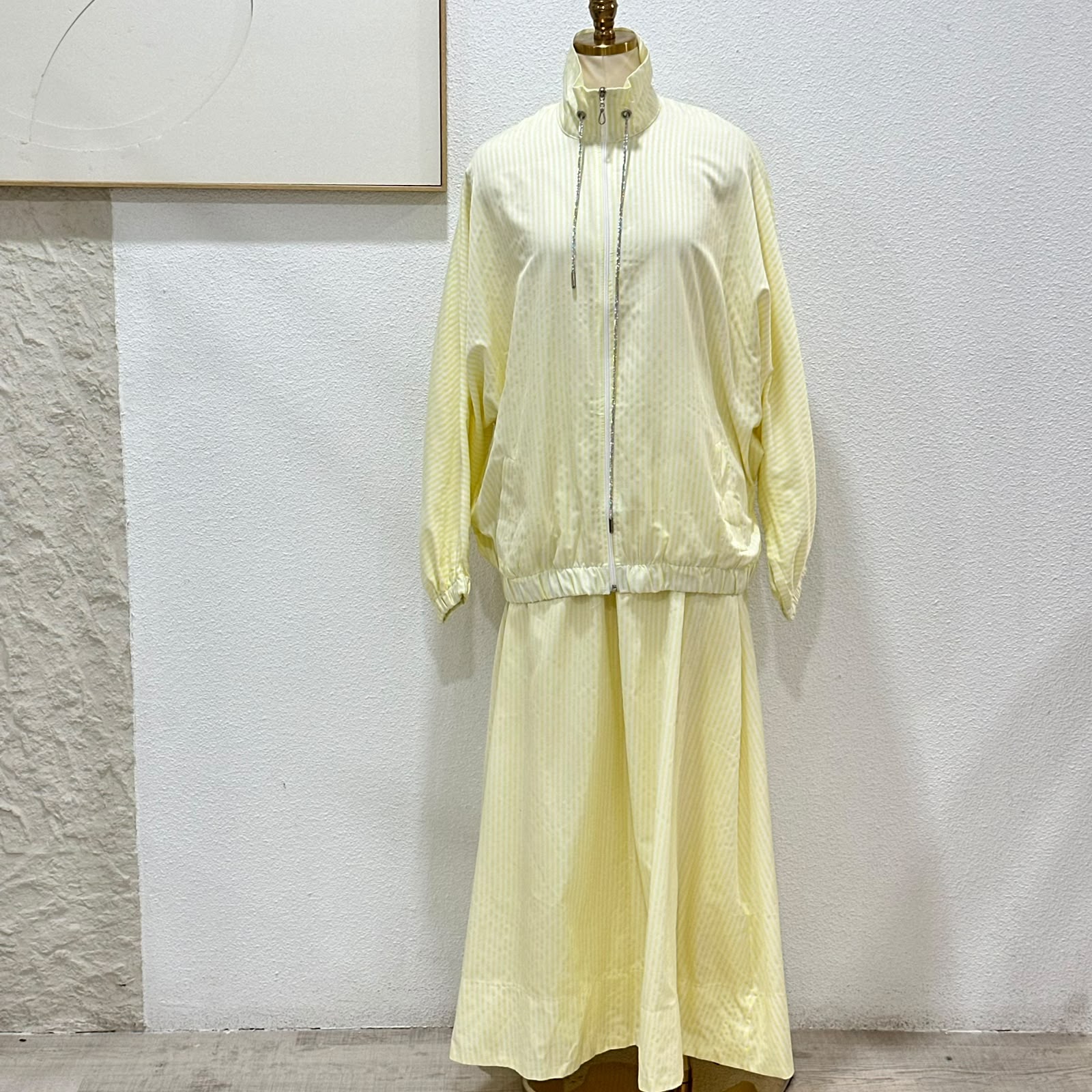 بدلة نسائي