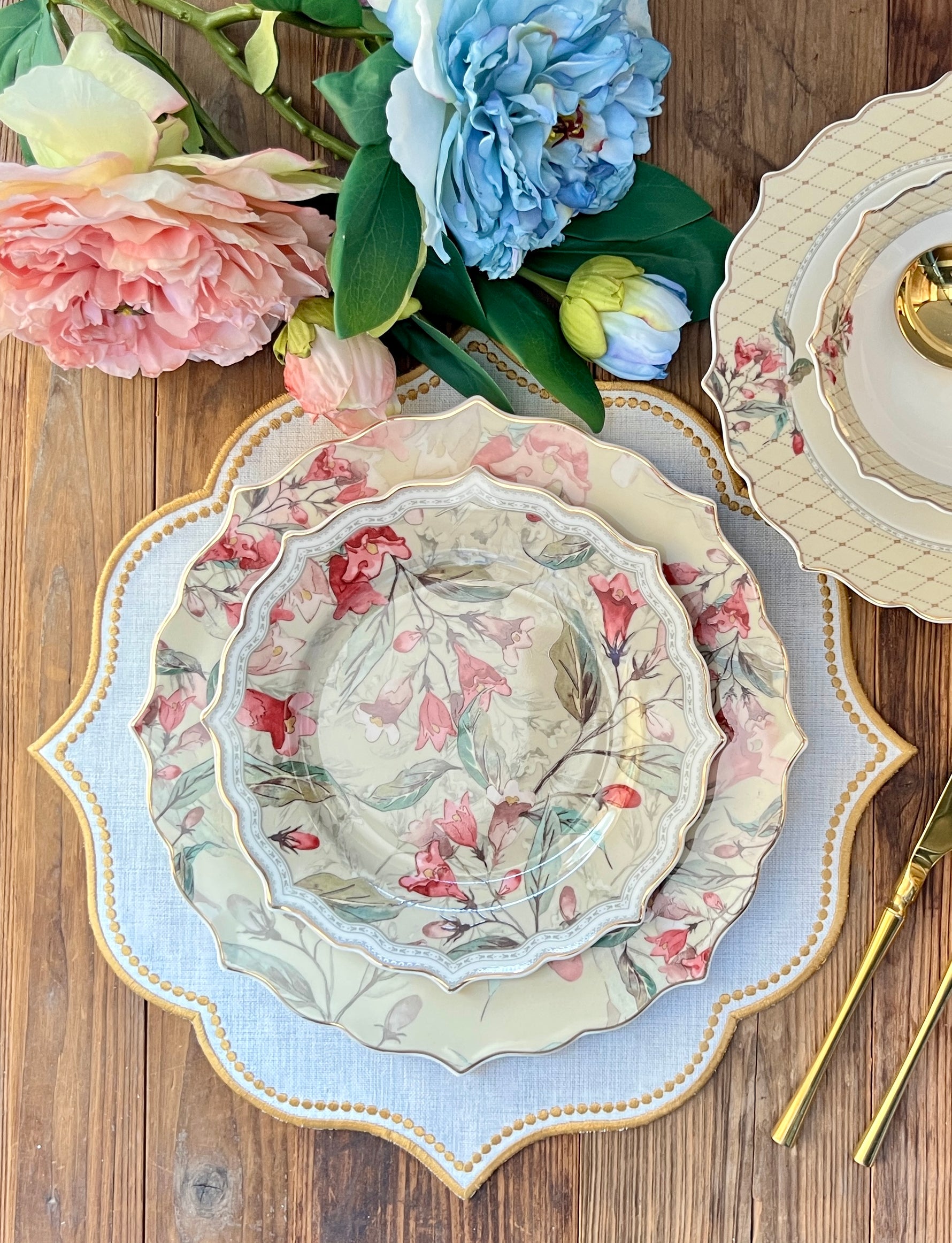 طقم أطباق مائدة فاخر 24 قطعة