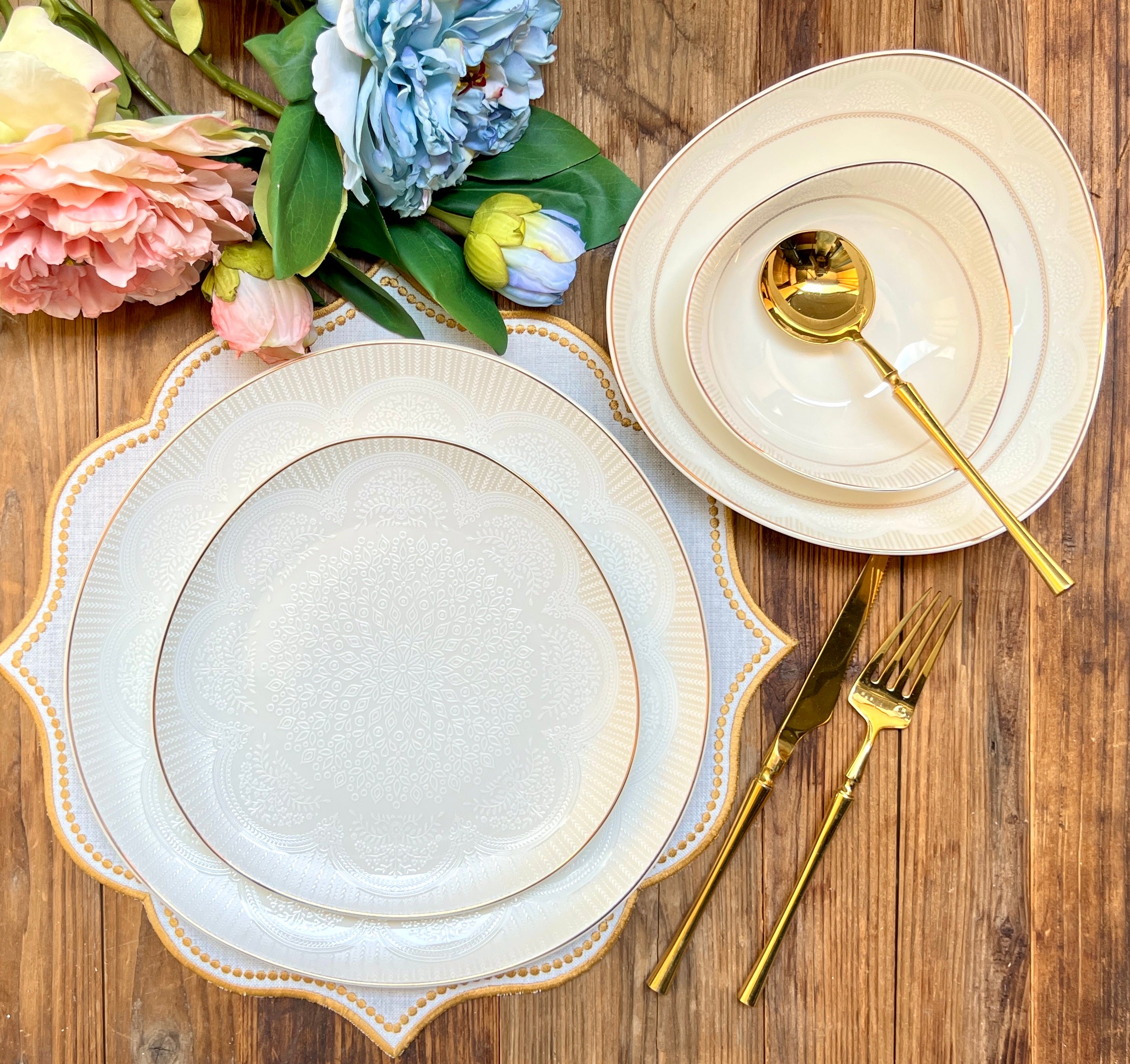 طقم أطباق مائدة فاخر 24 قطعة