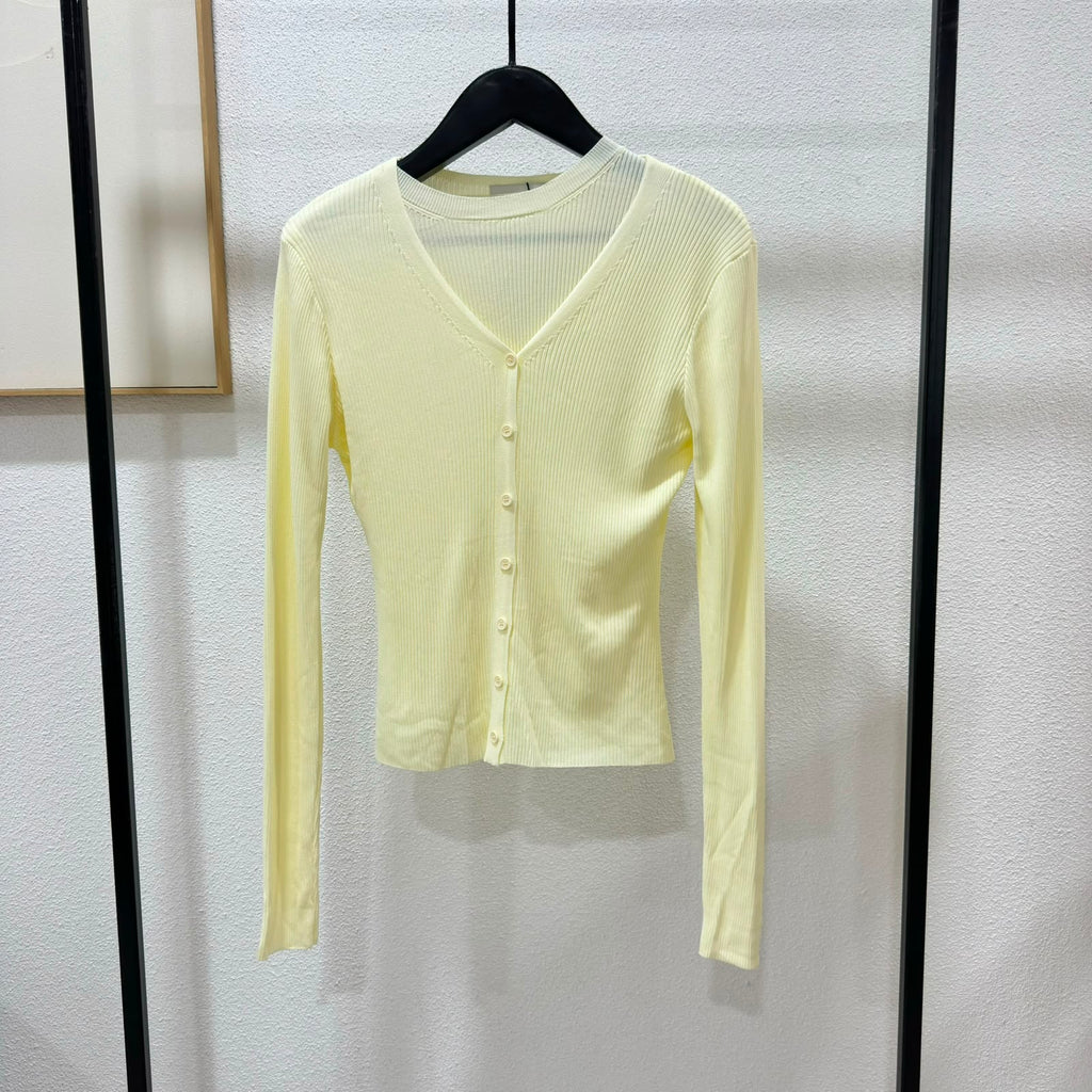 بلوزة نسائي