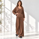 بدلة نسائي