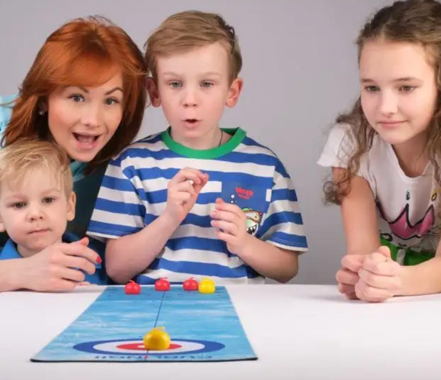 مجموعة ألعاب الطاولة الممتعة للأطفال والكبار