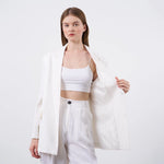 جاكيت نسائي عريض