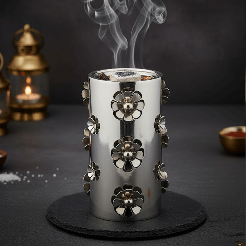 مبخرة فاخرة معدنية بزخارف ورد معدنية من ديفا ليدي