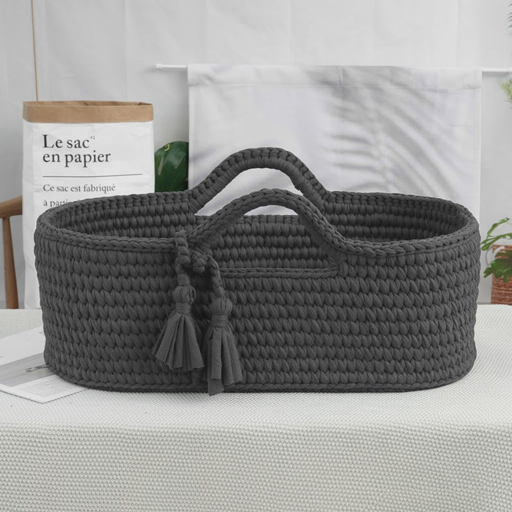 سلة مواليد قطنية مضفرة فاخرة