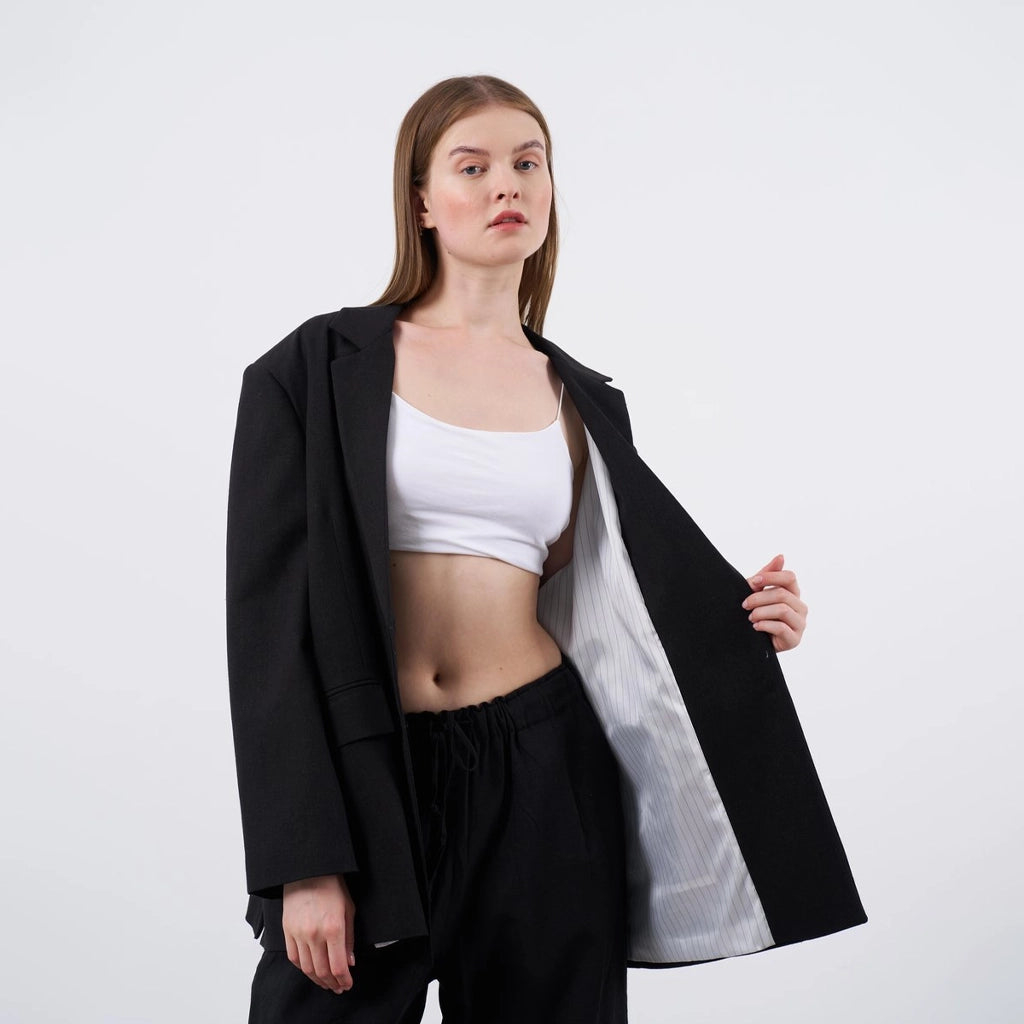 جاكيت نسائي عريض