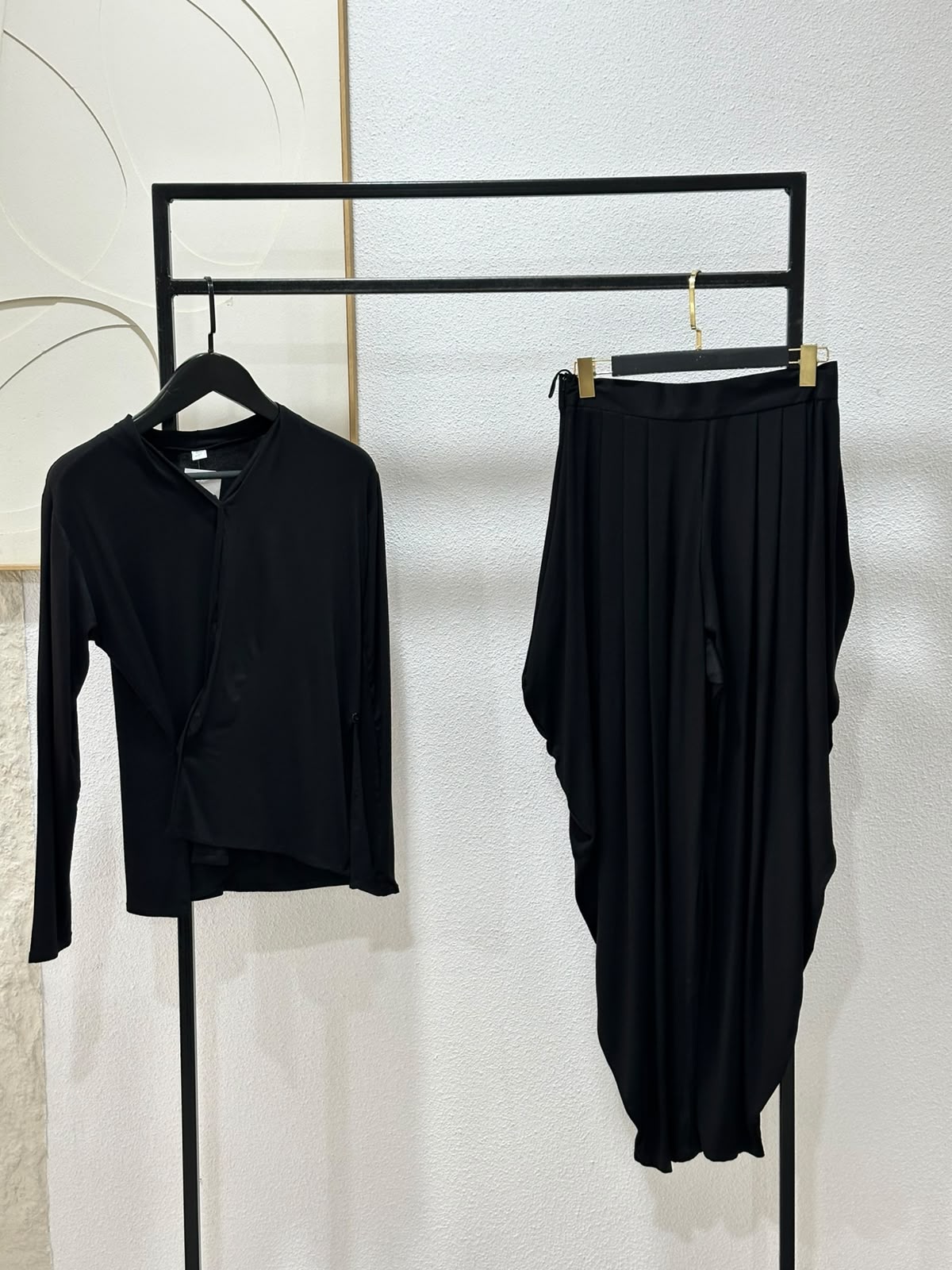 بدلة نسائي