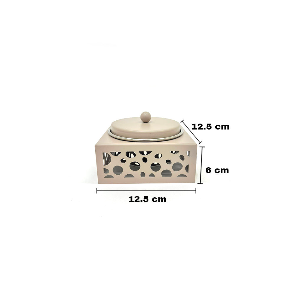 وعاء تمر وسط