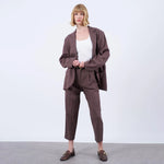 جاكيت نسائي بجيبان كبار