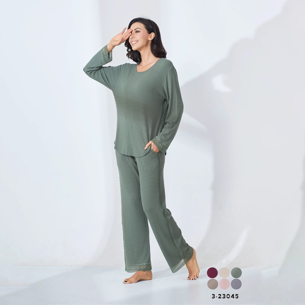 بيجامة نسائي مريحة