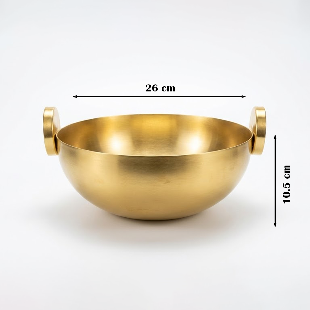 وعاء تقديم معدني كبير