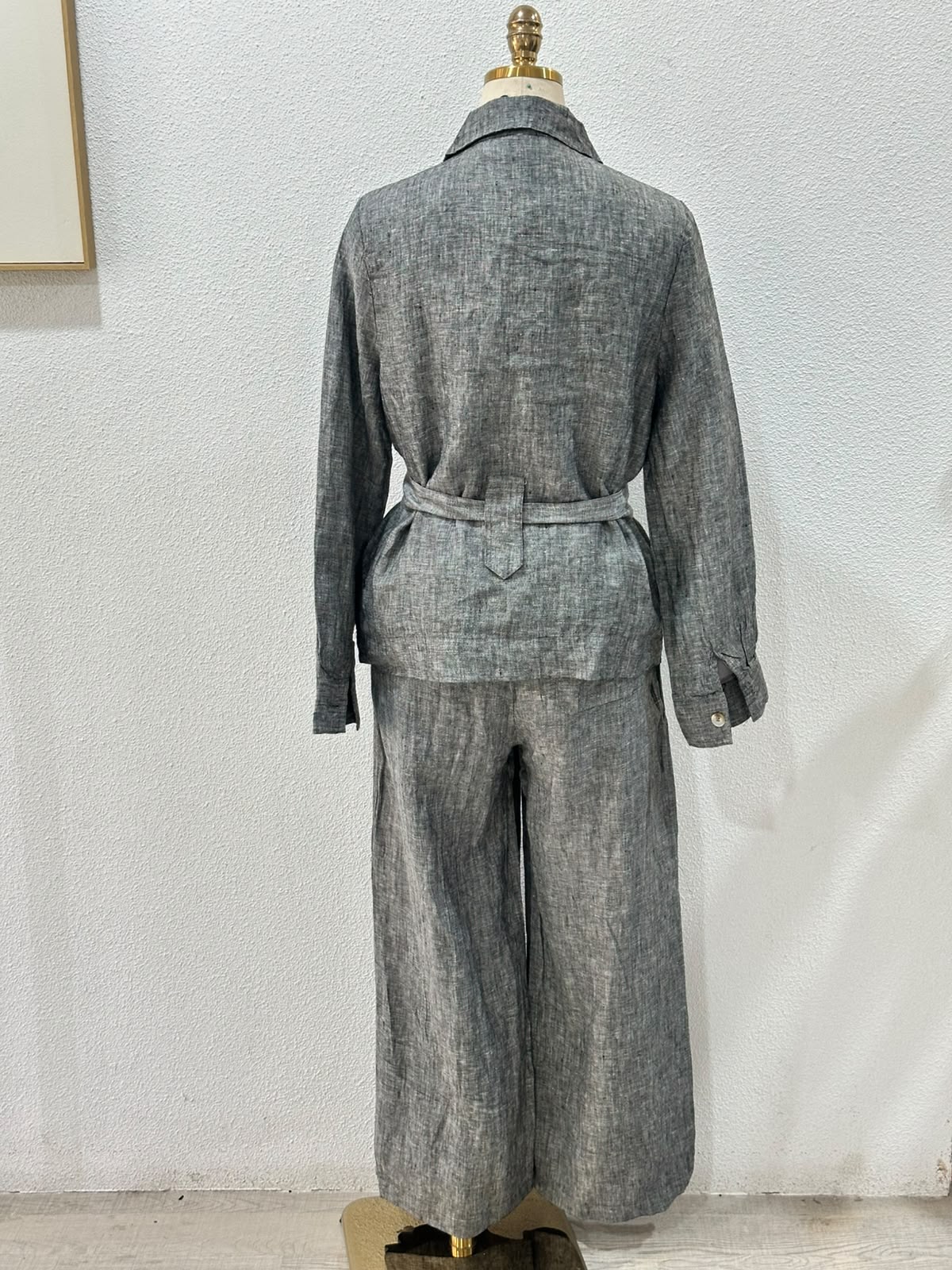 بدلة نسائي