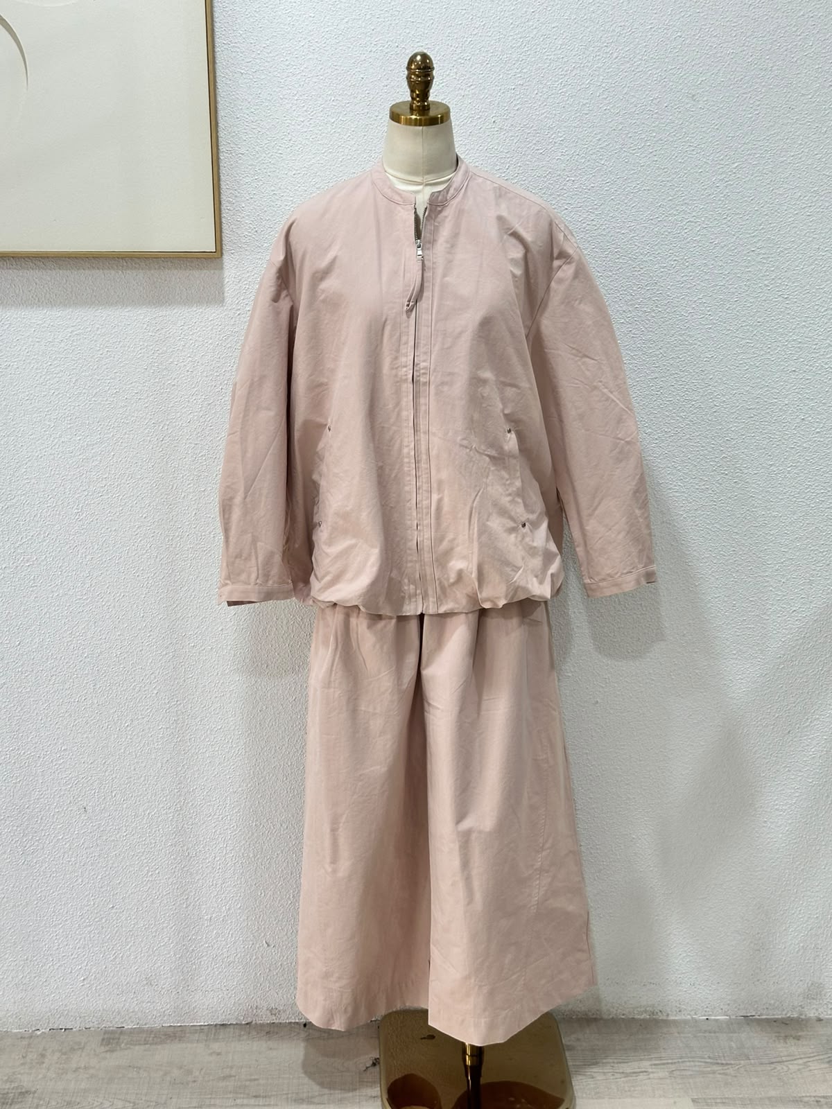 بدلة نسائي