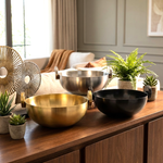 وعاء تقديم معدني كبير