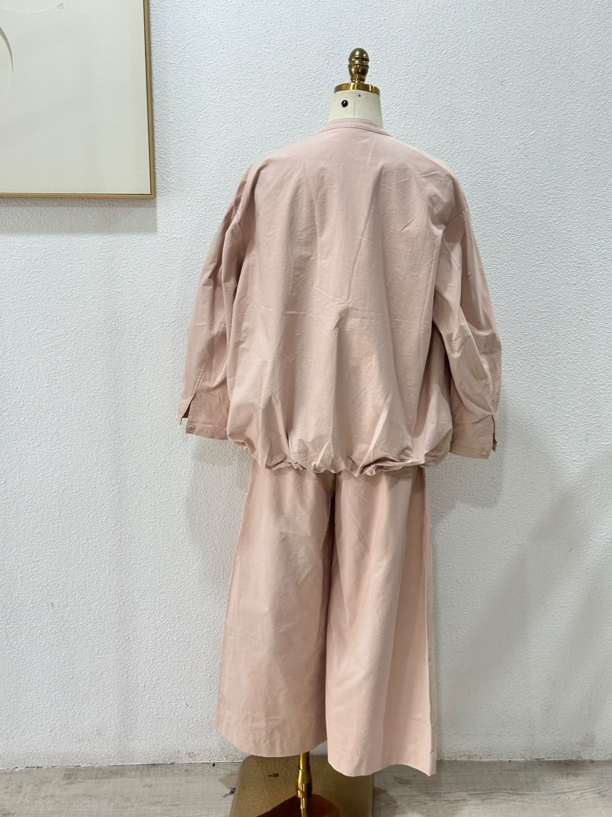 بدلة نسائي