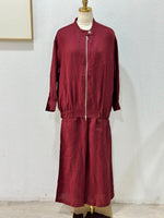 بدلة نسائي