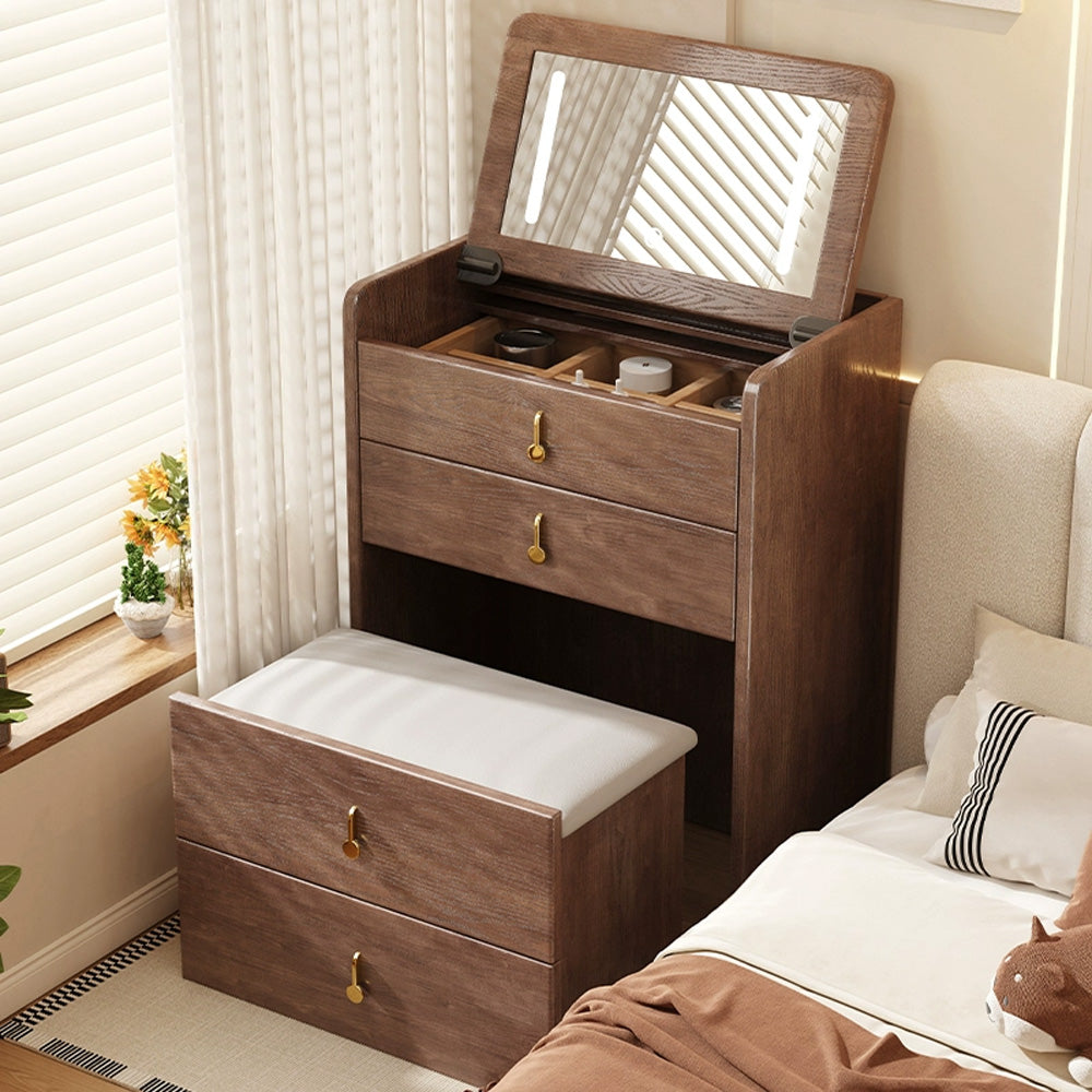 خزانة خشبية مع مرآة مخفية