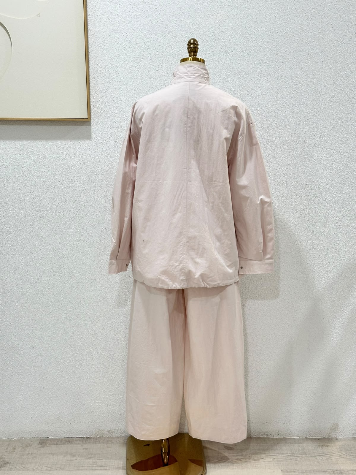 بدلة نسائي
