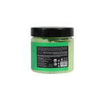 مقشّر فروة الرأس بالشاي الأخضر