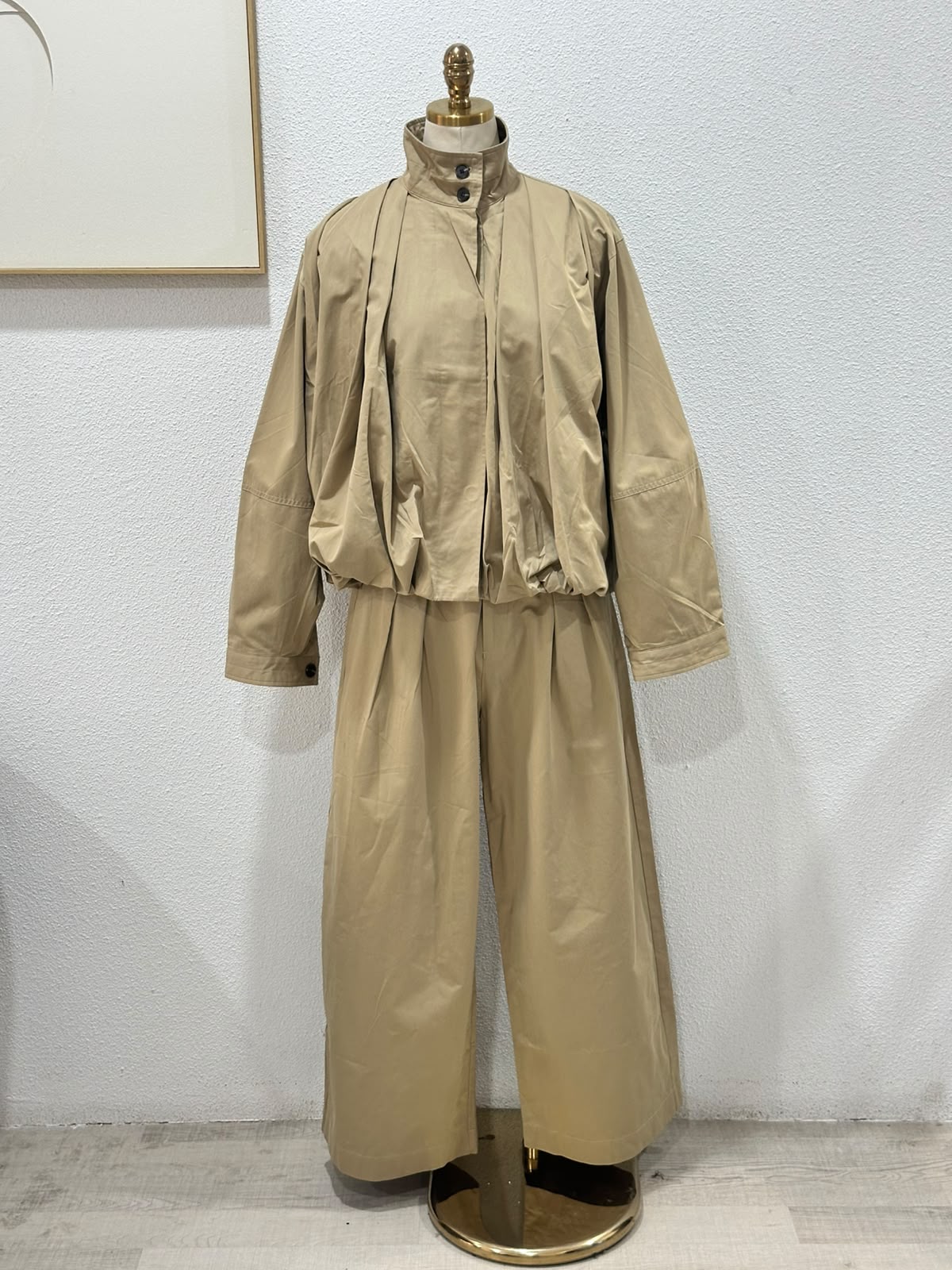 بدلة نسائي
