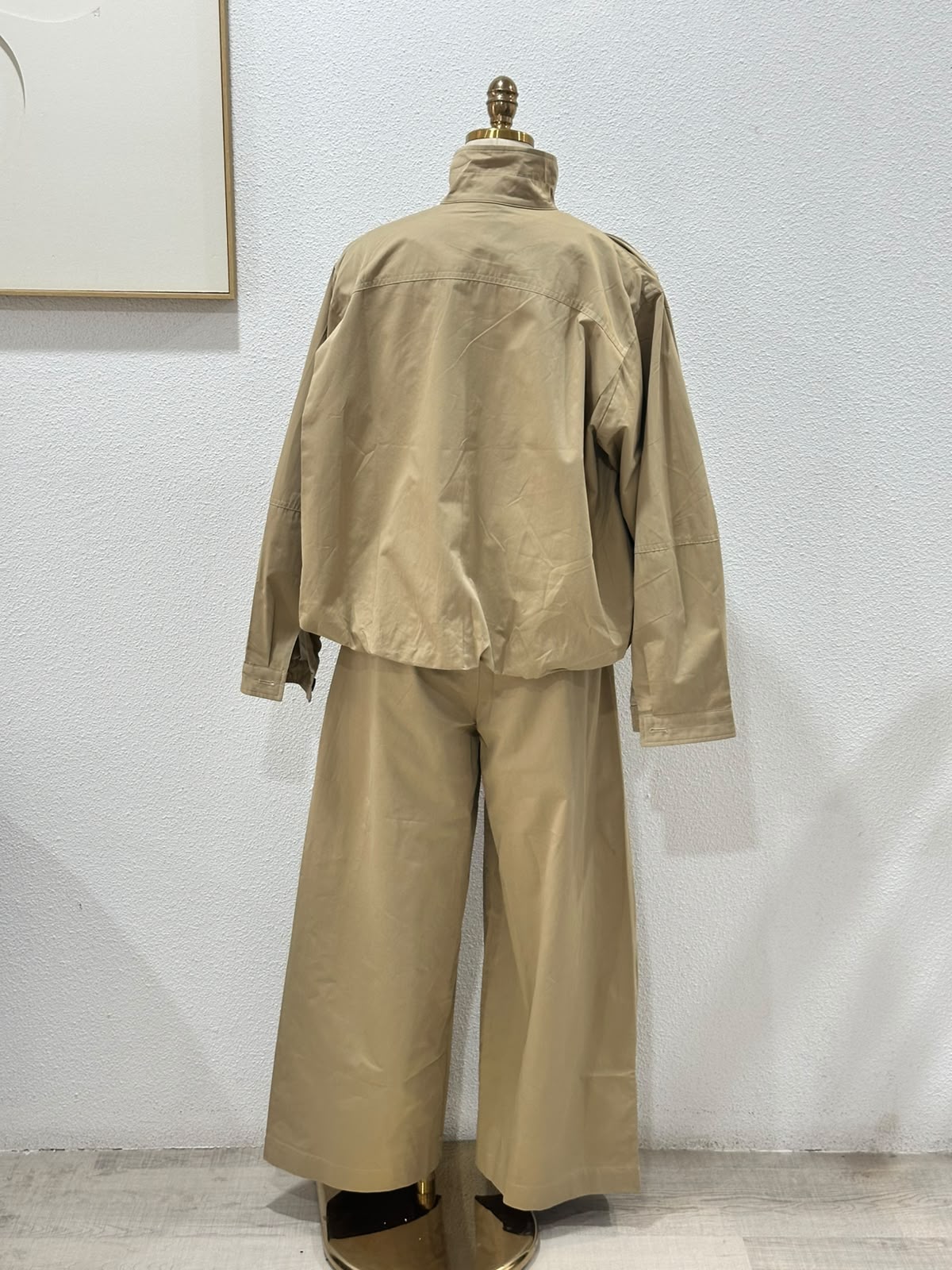 بدلة نسائي