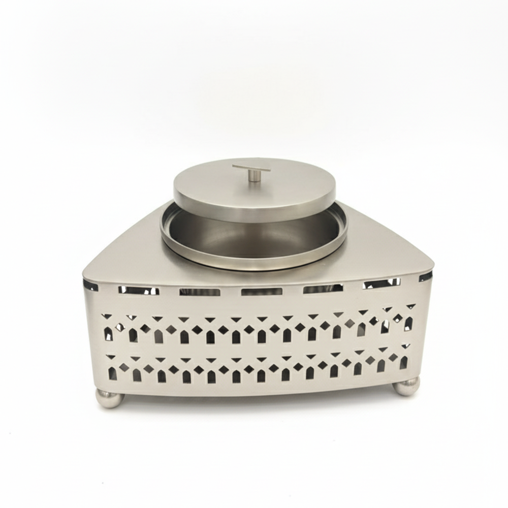 تمرية معدنية بتصميم مثلث